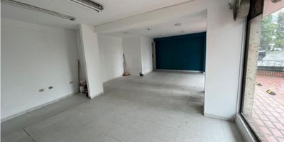 ¡Local Comercial en Arriendo en Palogrande, Manizales!

Descubre este excelente local en Palogrande, ideal para impulsar tu negocio en una zona de alta seguridad y con excelente conectividad.

Características del Inmueble:


 35 metros cuadrados de área
 Un solo ambiente
 1 baño


Ubicación y Accesibilidad:
Ubicado en una zona muy segura y con fácil acceso a transporte público, este local representa una gran oportunidad para arrendar de manera inmediata.

¡No pierdas la oportunidad de establecer tu negocio en este fantástico local en Palogrande, Manizales! Contáctanos para más información y para agendar una visita.
