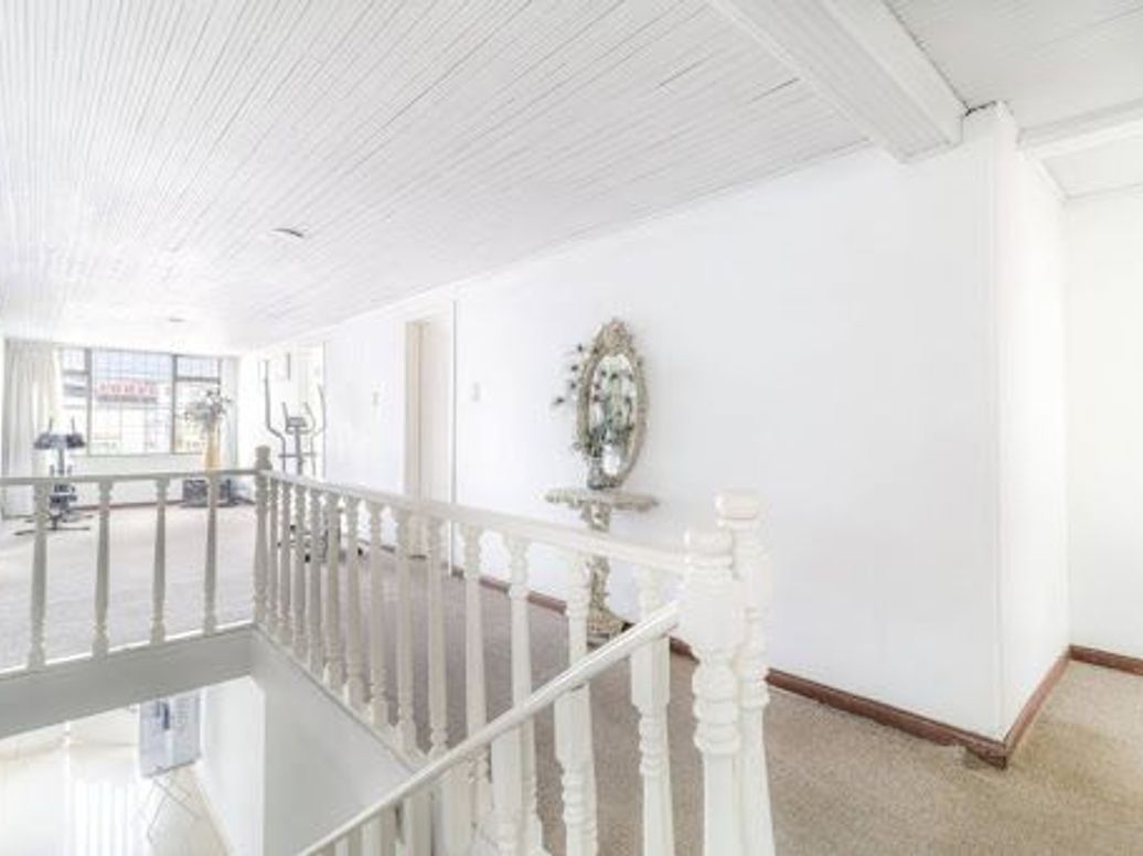 Casa de 6 alcobas en venta en Santa Monica, Bogotá, 241 m² · foto 11 de 20