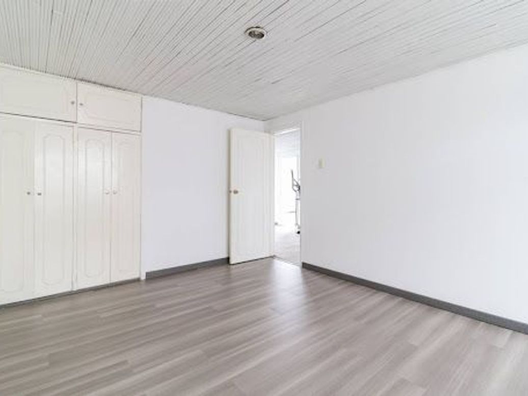 Casa de 6 alcobas en venta en Santa Monica, Bogotá, 241 m² · foto 18 de 20