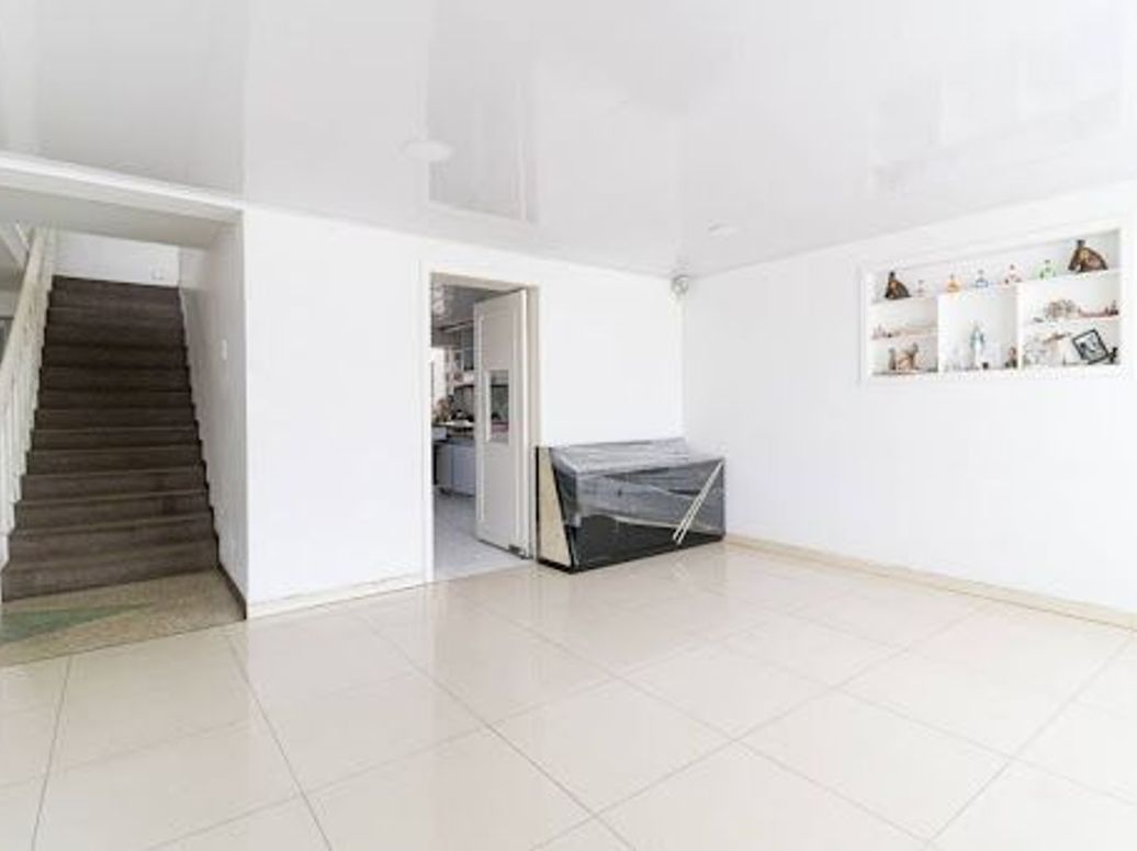 Casa de 6 alcobas en venta en Santa Monica, Bogotá, 241 m² · foto 8 de 20