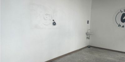 ¡Local Comercial para Arrendar en San Jorge, Manizales!

Descubre este excelente local en San Jorge, ideal para emprendedores que buscan flexibilidad. Con 28 metros cuadrados de área en un solo ambiente, podrás adecuarlo sin restricciones a las necesidades de tu negocio.

Características del Inmueble:


 28 metros cuadrados de área
 Monoambiente, adaptable a tu actividad
 Excelente ubicación en zona muy segura
 Fácil acceso a transporte público


¡No pierdas la oportunidad de establecer tu negocio en este versátil local! Contáctanos para más información y para agendar una visita.
