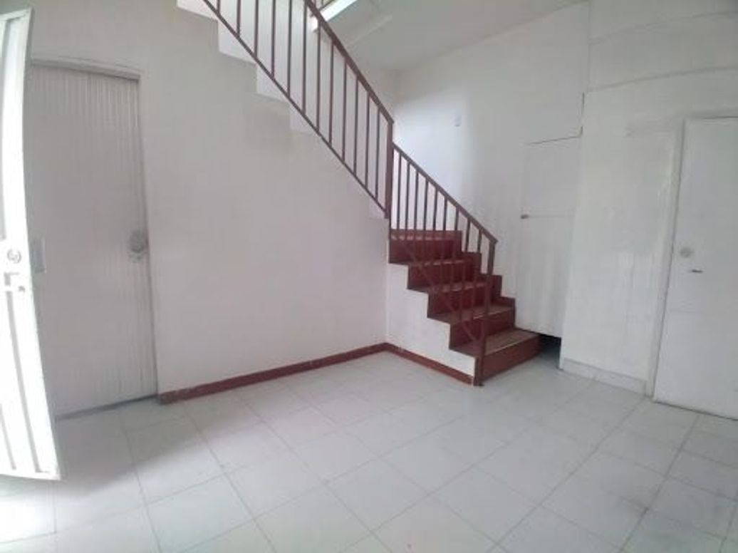 Casa de 8 alcobas en venta en Ciudad Berna, Bogotá, 400 m² · foto 2 de 13