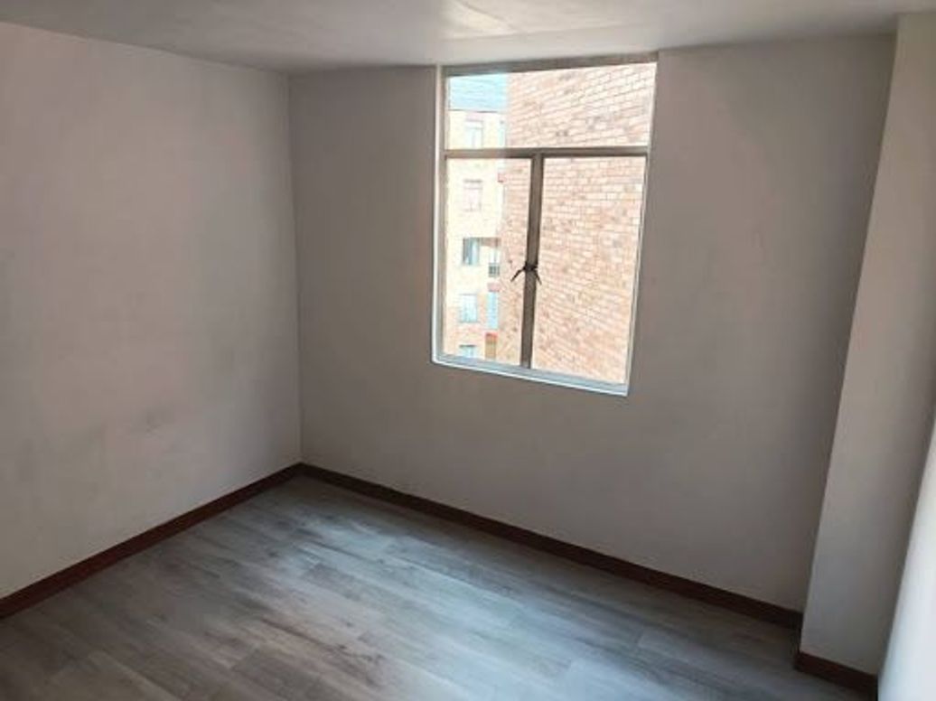 Apartamento de 2 alcobas en venta en Sabana De Tibabuyes, Bogotá, 51 m² · foto 12 de 20