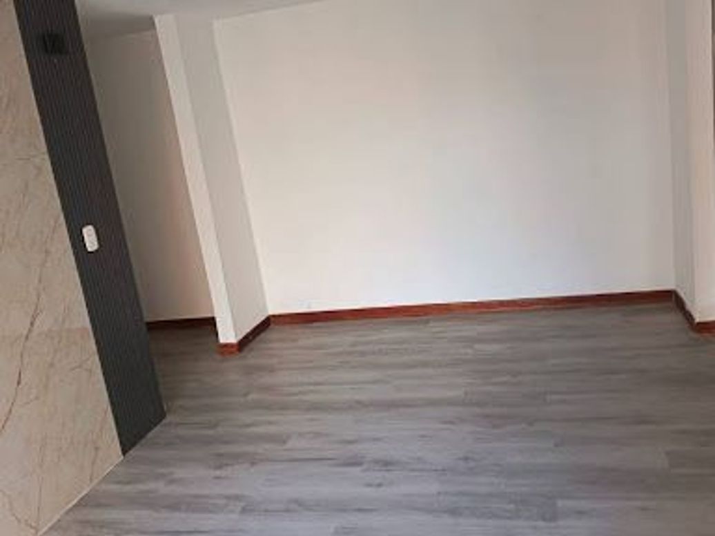 Apartamento de 2 alcobas en venta en Sabana De Tibabuyes, Bogotá, 51 m² · foto 3 de 20