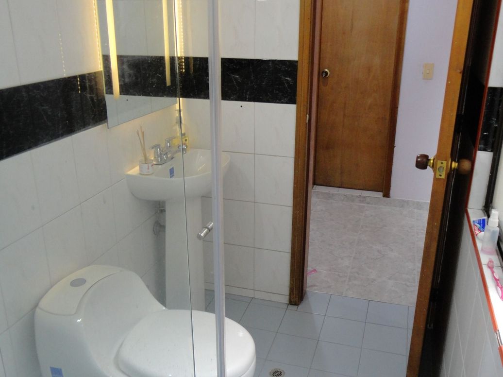 Casa de 4 alcobas en venta en El Rincon Norte, Bogotá, 300 m² · foto 13 de 17