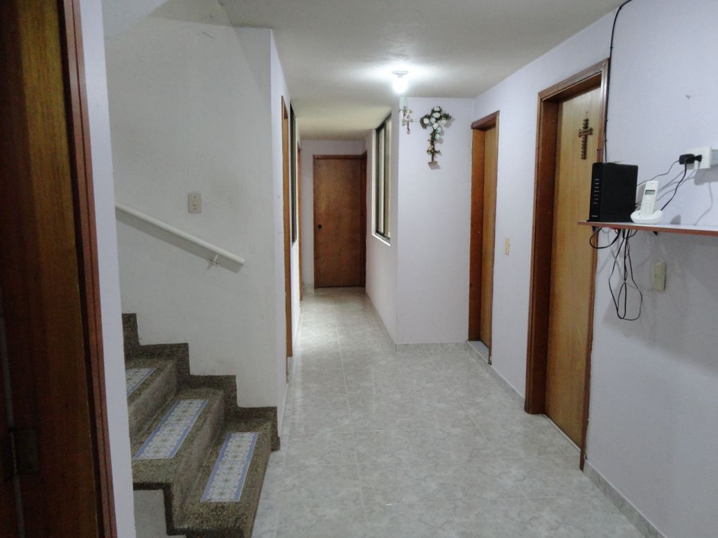 Casa de 4 alcobas en venta en El Rincon Norte, Bogotá, 300 m² · foto 10 de 17