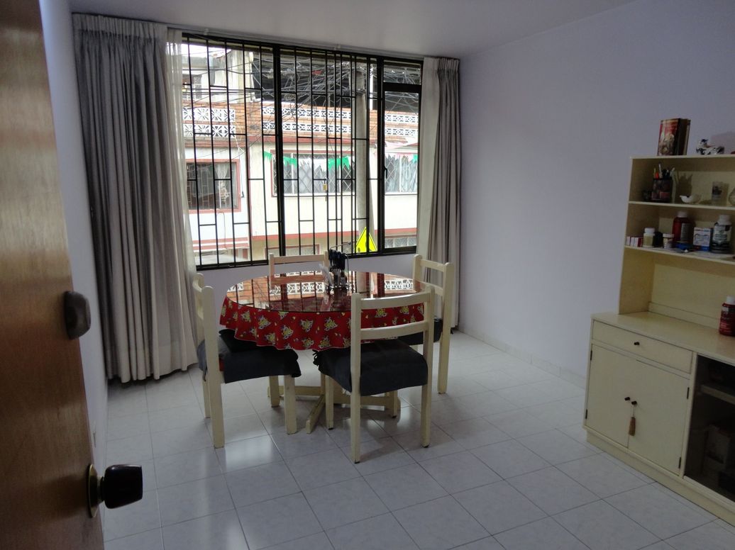 Casa de 4 alcobas en venta en El Rincon Norte, Bogotá, 300 m² · foto 8 de 17