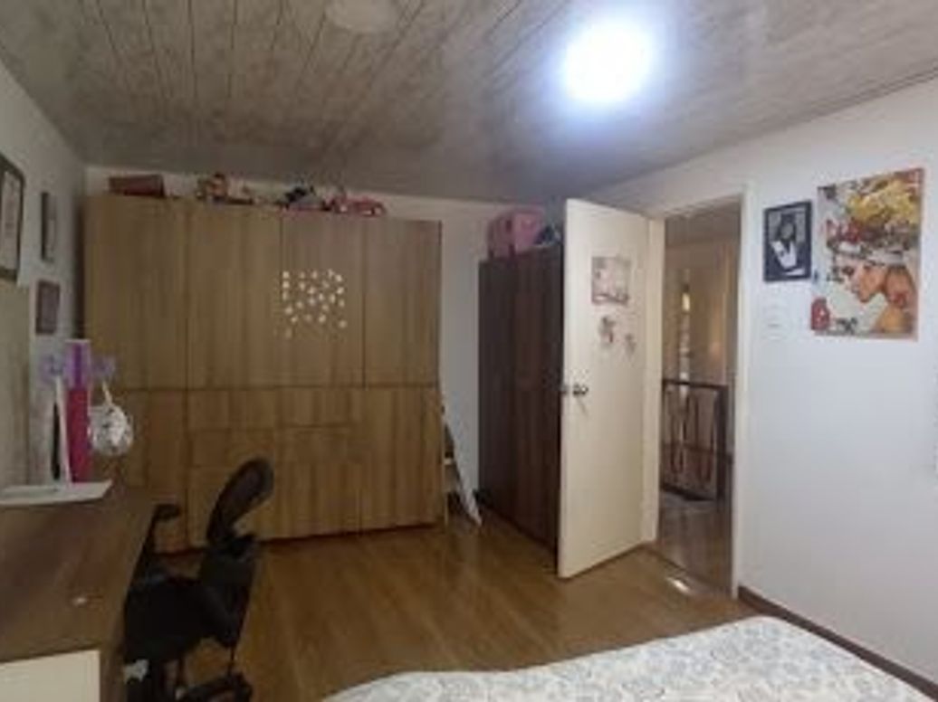 Casa de 7 alcobas en venta en Quinta Paredes, Bogotá, 390 m² · foto 16 de 20