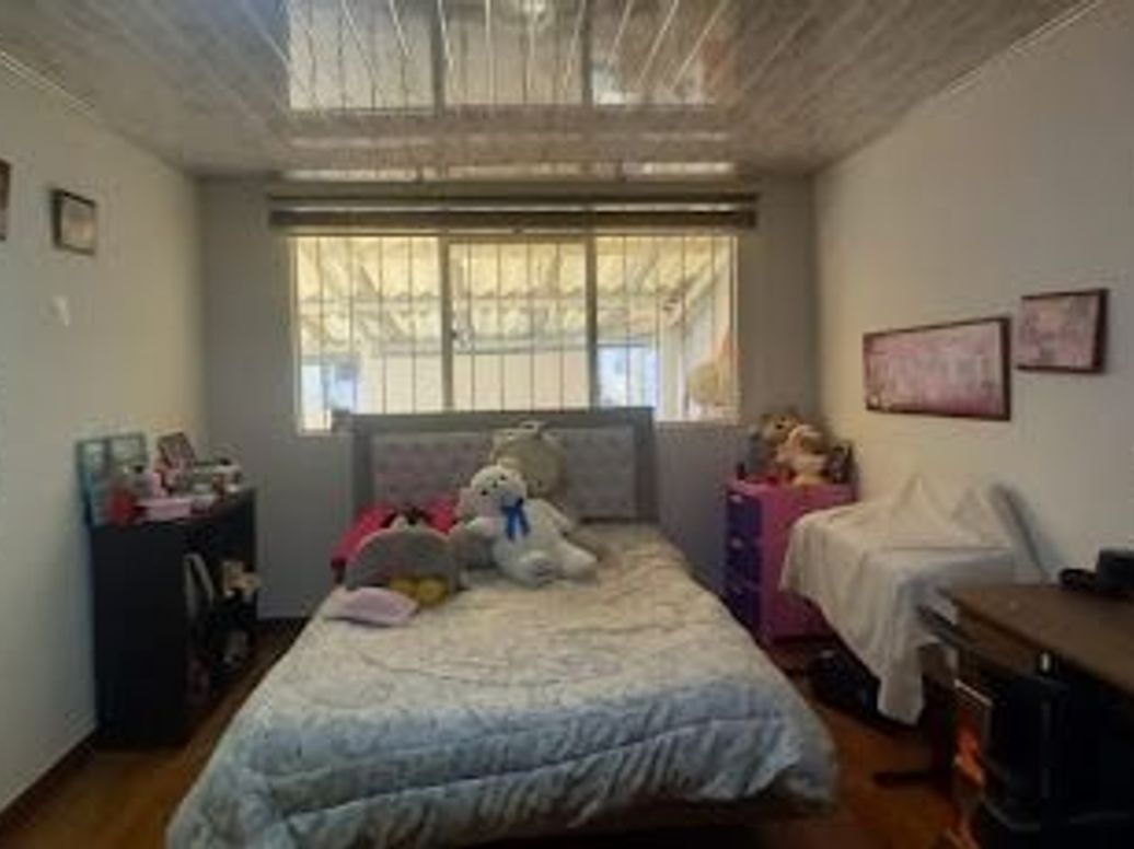 Casa de 7 alcobas en venta en Quinta Paredes, Bogotá, 390 m² · foto 15 de 20