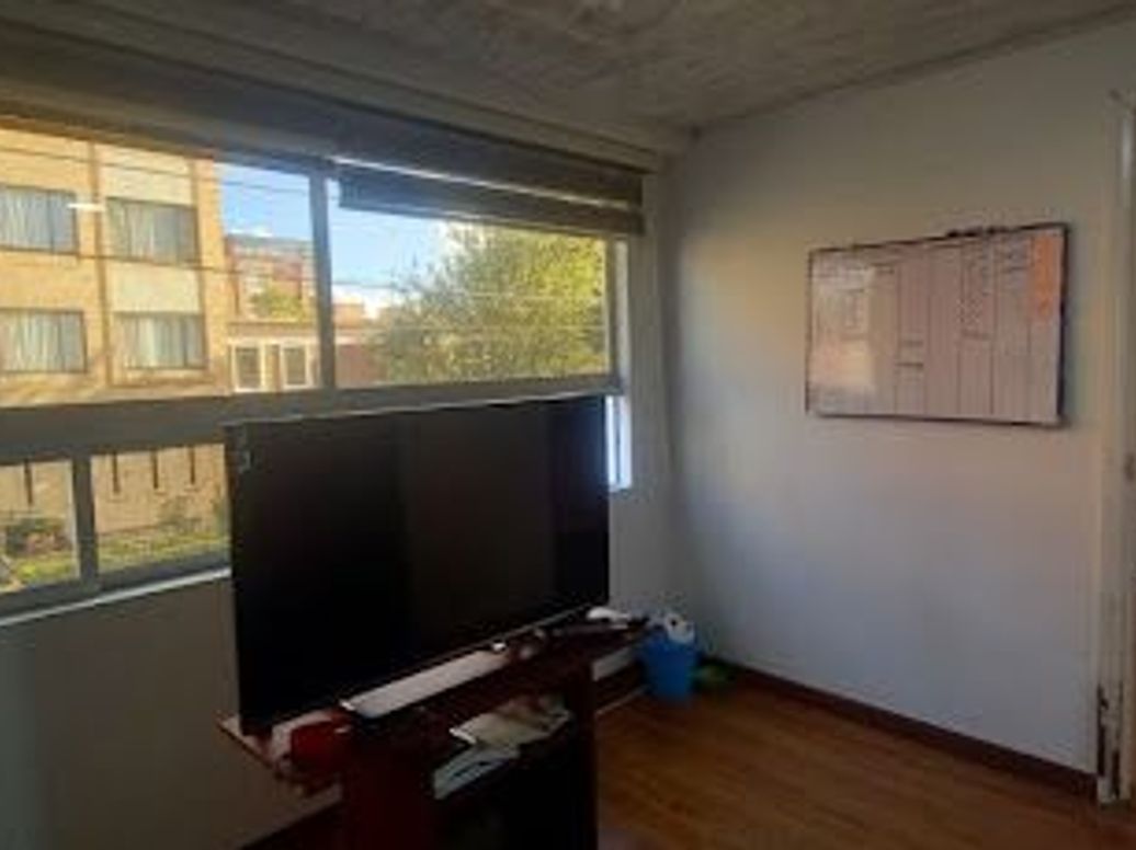 Casa de 7 alcobas en venta en Quinta Paredes, Bogotá, 390 m² · foto 14 de 20