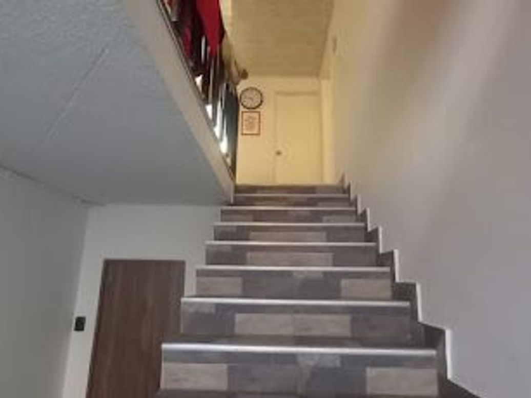 Casa de 7 alcobas en venta en Quinta Paredes, Bogotá, 390 m² · foto 3 de 20