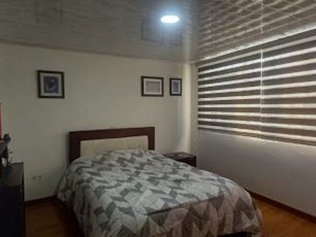 Casa de 7 alcobas en venta en Quinta Paredes, Bogotá, 390 m² · foto 8 de 20