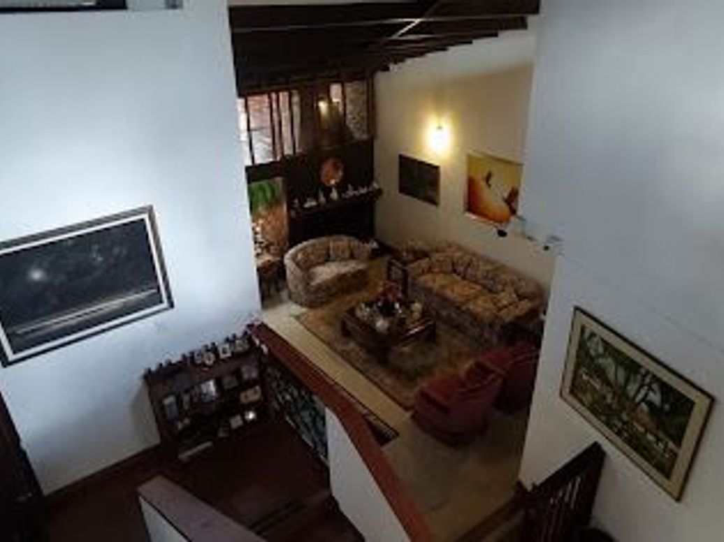 Casa de 3 alcobas en venta en Malibu, Bogotá, 300 m² · foto 13 de 20