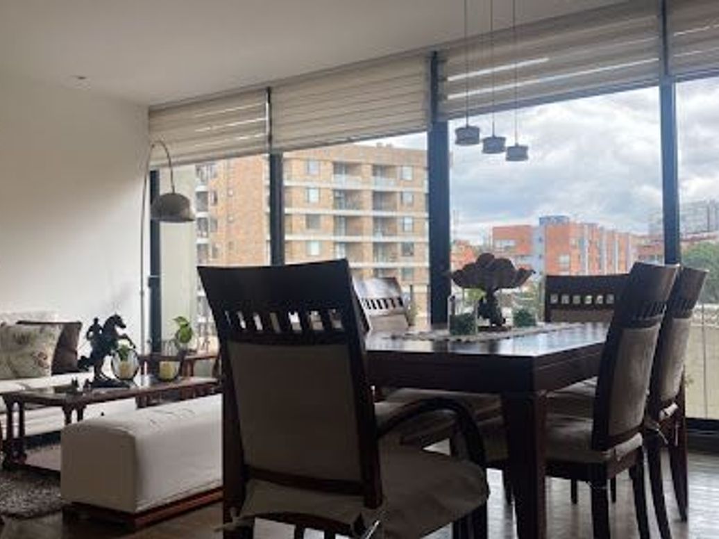 Apartamento de 3 alcobas en venta en Rincon Del Chicó, Bogotá, 133 m² · foto 2 de 20