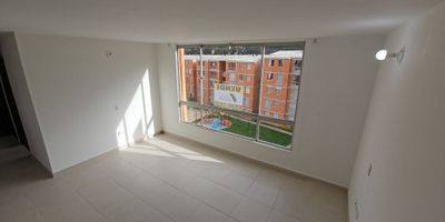 APARTAMENTO EN VENTA, CONJUNTO RESIDENCIAL PARQUES DE SAN RAFAEL

Con una area de 60 m2 en un 5 piso sin ascensor vista interior, consta de sala comedor, cocina integral, zona de lavandería, tres habitaciones, 2 baños

El conjunto cuenta con áreas infantiles parqueadero comunal y de visitantes
