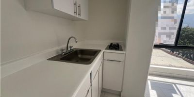 ¡Encantador apartamento en renta en Medellín, ideal para vivir con estilo y comodidad! Ubicado en el corazón de la ciudad, en el exclusivo estrato 5, cerca del Éxito de San Juan, este moderno apartamento de 60 m² en el piso 6 con ascensor te ofrece todo lo que necesitas. Cuenta con 2 acogedoras habitaciones, cada una con su propio clóset, y 2 baños completos para mayor privacidad. La cocina integral, equipada con red de gas por pipeta, es perfecta para los amantes de la gastronomía. Disfruta de un luminoso ventanal que llena de luz natural los espacios, realzando el elegante piso en cerámica. Además, incluye parqueadero privado para tu comodidad. Su ubicación estratégica te conecta con las principales vías, centros comerciales y servicios de la ciudad. ¡Vive en un lugar que combina modernidad, funcionalidad y una vista espectacular! Contáctanos hoy mismo y descubre tu nuevo hogar en Medellín. ¡No dejes pasar esta oportunidad única!

CODIGO R16707
