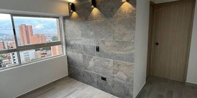 Apartamento en Venta en el sector La América, Medellín

Este hermoso apartamento, ubicado en una excelente zona residencial, te ofrece comodidad, estilo y funcionalidad. Con acabados de alta calidad, es ideal para quienes buscan un hogar acogedor y moderno.

Distribución:

2 cómodas alcobas, cada una con closet.
Baño social.
Sala-comedor amplia e iluminada, con ventanal que proporciona excelente ventilación natural.
Cocina integral equipada con red de gas.
Parqueadero privado.
Cuarto útil.

Ubicación privilegiada: Sector La América, cerca de transporte público, colegios, supermercados y todo lo que necesitas para vivir con tranquilidad y conveniencia.