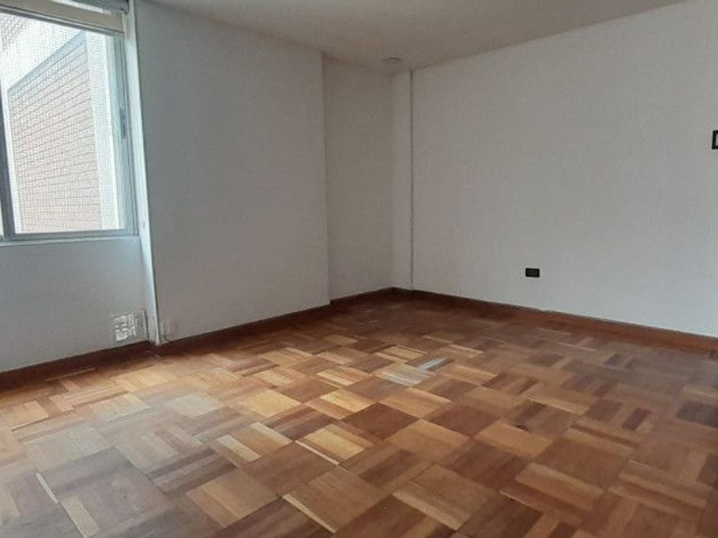 Apartaestudio en venta en Las Nieves, Bogotá, 40 m² · foto 4 de 17