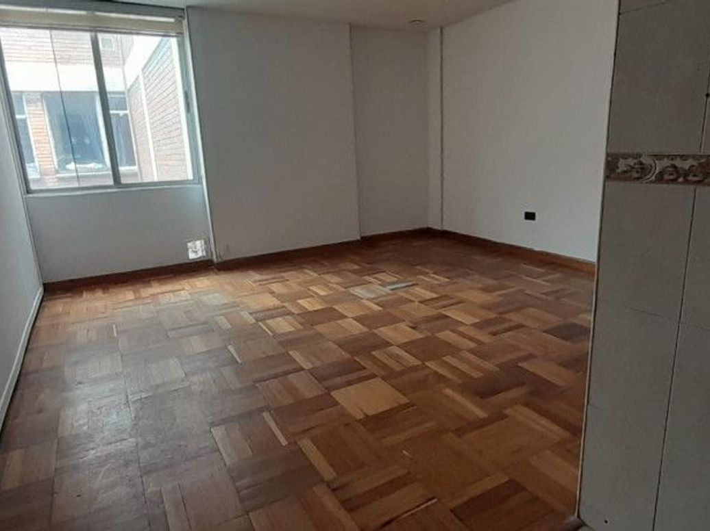 Apartaestudio en venta en Las Nieves, Bogotá, 40 m² · foto 6 de 17