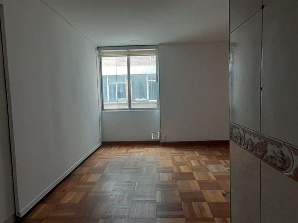 Apartaestudio en venta en Las Nieves, Bogotá, 40 m² · foto 8 de 17