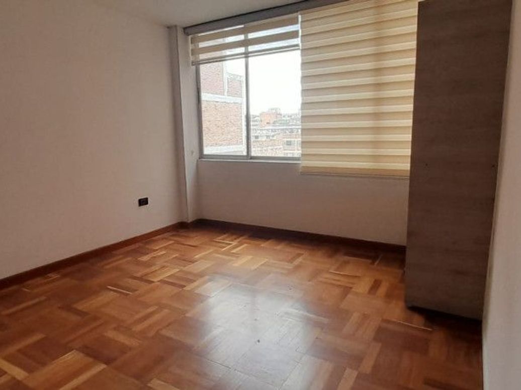 Apartaestudio en venta en Las Nieves, Bogotá, 40 m² · foto 5 de 17