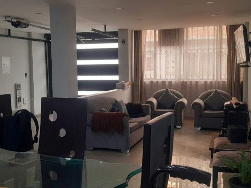 Casa de 10 alcobas en venta en Santander Sur, Bogotá, 180 m² · foto 7 de 19