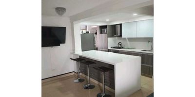 Vendo apartamento de 78m² ubicado en Belen La Mota, el inmueble cuenta con 3 habitaciones, 2 baños, salacomedor, cocina, zona de ropas, parqueadero privado para un vehículo y cuarto útil.

 

Urbanización con excelentes zonas comunes tales como piscina, salón social, zona de juegos infantiles, zonas verdes, cancha de fútbol y portería 24 horas.

 

Cercano a: Mall de la mota.
