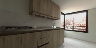 Descubre este amplio edificio de 139 metros cuadrados distribuidos en 4 pisos (apartaestudios), ideal para tu próximo proyecto. Con una ubicación privilegiada y espacios versátiles, este inmueble ofrece infinitas posibilidades. ¡No pierdas la oportunidad de invertir en tu futuro! Contáctanos para más información. Cod. 116
