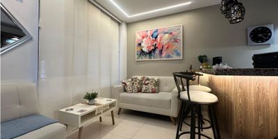 ? Apartamento en Venta – Cabañas, Bello | 45 m² | Código 179

 Este hermoso apartamento en primer piso está ubicado en el sector de Cabañas, Bello, a pocos pasos de la zona rosa de la 58, una zona en constante valorización y con excelente conectividad.

✔️ Área: 45 m²
✔️ 2 habitaciones acogedoras
✔️ 1 baño moderno
✔️ Cocina integral con mesón en mármol
✔️ Acabados de lujo
✔️ Piso en cerámica de alta calidad
✔️ Patio interior ideal para ventilación o zona de ropas

? ¿Querés más info o agendar una visita? Contactanos ahora y te acompañamos en todo el proceso.

FINHO – Cerca de tu hogar, estés donde estés.
