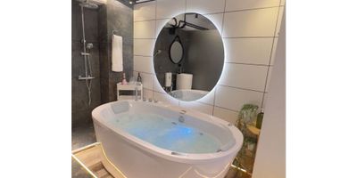 Â¡No pierdas la oportunidad de vivir o invertir en este acogedor apartaestudio amoblado y con licencia para rentas cortas en venta! Con 1 habitaciÃ³n, 2 baÃ±os y 52 metros cuadrados, es el espacio perfecto para ti. Ubicado en una zona privilegiada, este inmueble te ofrece comodidad y estilo. Â¡ContÃ¡ctanos ahora y hazlo tuyo antes de que sea tarde! Cod. 14033
