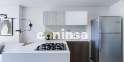 Se vende propiedad ubicada en el Barrio Colombia, en la ciudad de MedellÃ­n. Este apartamento en el piso 15 cuenta con 1 habitaciÃ³n, 2 baÃ±os y 1 puesto de estacionamiento. Con una superficie total y techada de 45 metros cuadrados, esta propiedad construida en aÃ±o 0 se encuentra en excelente estado. Entre sus comodidades, destaca la presencia de alberca, asador, business center, cancha de paddle, cancha de tenis, gimnasio, juegos infantiles, ludoteca, seguridad nocturna, servicio de mantenimiento, wifi, balcÃ³n, cocina integral, cuarto de lavado, y accesibilidad para adultos mayores y personas con discapacidad. Una oportunidad Ãºnica para quienes buscan un espacio moderno y bien equipado en una de las zonas mÃ¡s exclusivas de la ciudad.

Â 

Fecha de entrega septiembre - octubre de 2025

Â 

SerÃ­a cesiÃ³n de derechos ya que aÃºn no ha sido escriturado el apartamento.
