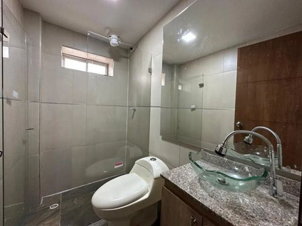Casa de 6 alcobas en venta en La Fraguita, Bogotá, 252 m² · foto 7 de 10