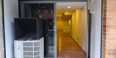 Local para arriendo en sabaneta, sector Betania , 112 M2 , sala , cocina sencilla, baño sencillo , piso en madera .

Nota: a tres cuadras del parque principal de sabaneta.
Excelente oportunidad de negocio.