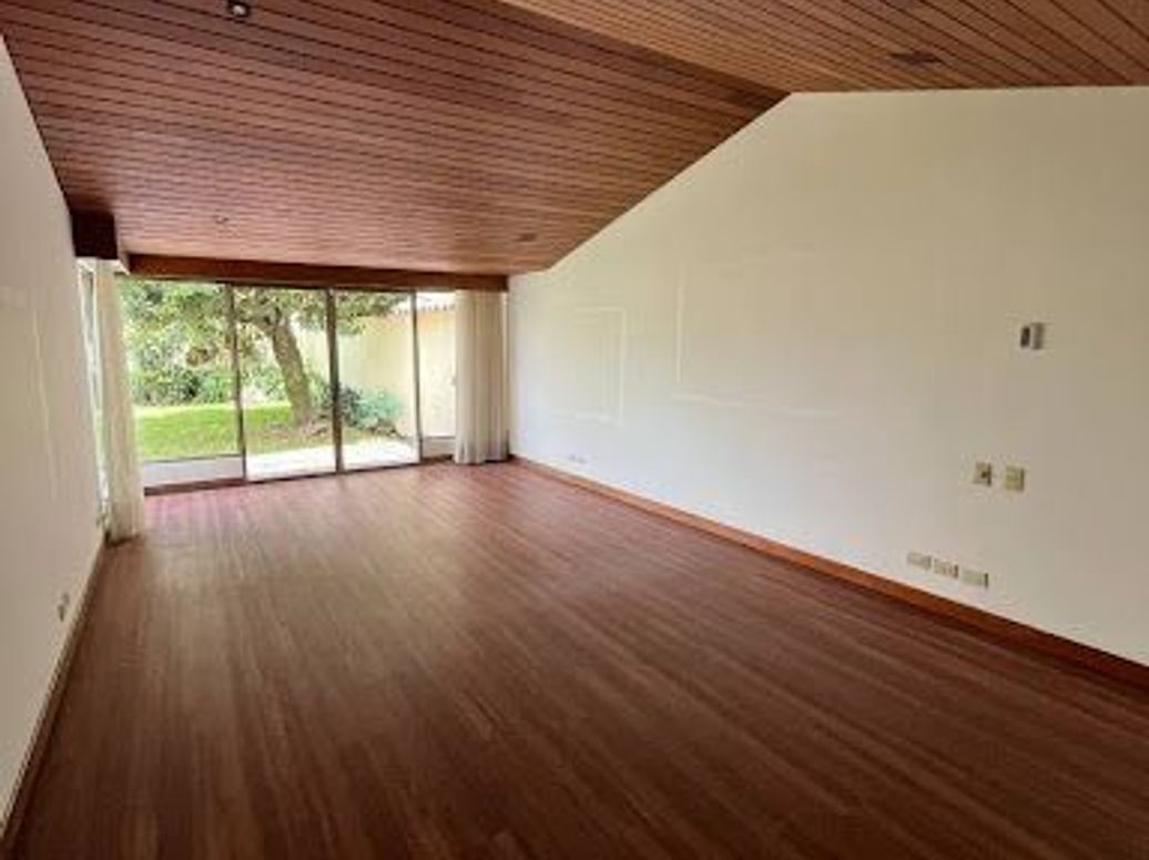 Casa de 4 alcobas en venta en Santa Barbara Alta, Bogotá, 414 m² · foto 6 de 20