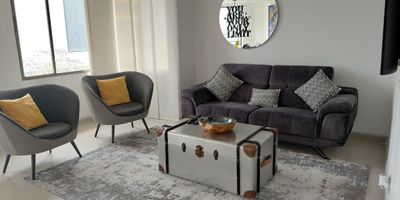 Apartamento en la zona más exclusiva de Pereira, Pinares, cerca al centro comercial Arboleda, cerca a restaurantes, y comercio en general. con super vista y espacio super amplios.


