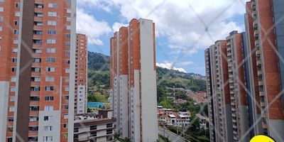 Se vende llamativo apartamento en Robledo, cerca a tiendas, supermercados, con transporte publico cercano al igual que parques, colegios, restaurantes y zonas comerciales que te brindarán mayor comodidad a la hora de realizar compras.El inmueble cuanta con 3 alcobas con closet, 1 baño cabinado, sala-comedor, cocina integral, balcón con una hermosa vista panorámica , zona de ropas, calentador, red de gas, piso en cerámica, parqueadero privado cubierto, ascensor.Cuenta con zonas comunes como áreas sociales, cancha sintética, salón de video juegos, juegos de mesa, piscina para adultos y niños, gimnasio, zona de barbacoa, acceso biométrico, así que anímate y !!agenda tú cita ya!!