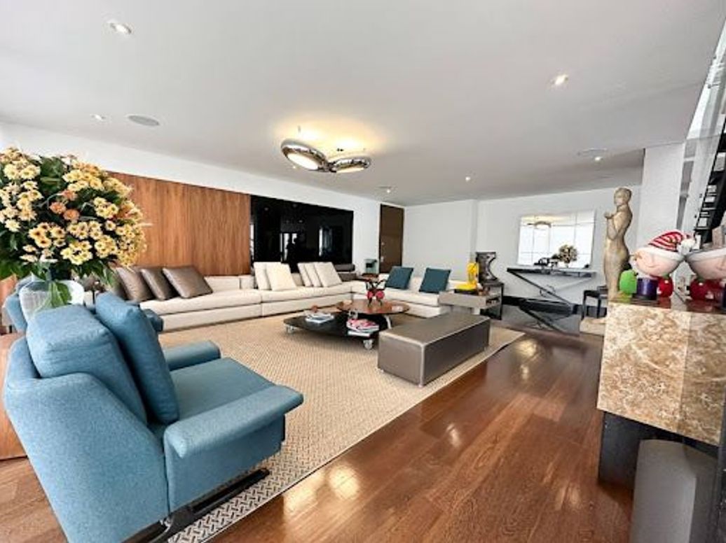 Apartamento de 3 alcobas en venta en Chico Norte Iii, Bogotá, 380 m² · foto 6 de 20