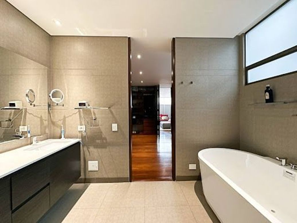 Apartamento de 3 alcobas en venta en Chico Norte Iii, Bogotá, 380 m² · foto 18 de 20