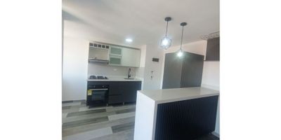 HERMOSO APARTAMENTO 2 HABITACIONES 2 BAÑOS CON TODAS LAS ZONAS COMUNES

ASESORA CLAUDIA MUÑOZ

CELULAR 3011694089

CODIGO 9518950

