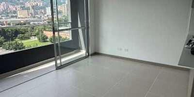 Acogedor apartamento de 74 m en unidad cerrada completa! Te presentamos este excelente apartamento de 74 metros cuadrados, ubicado en una unidad residencial cerrada que ofrece seguridad, tranquilidad y todas las comodidades para disfrutar en familia. 3 alcobas con clósets y buena iluminación 2 baños completos, modernos y funcionales Sala-comedor con excelente distribución Cocina integral con zona de ropas Parqueadero privado Unidad cerrada con portería 247, zonas verdes, piscina, gimnasio, salón social, juegos infantiles y parqueaderos de visitantes Canon de arrendamiento $2.800.000Ubicado en una zona de alta valorización, con fácil acceso a transporte, supermercados y colegios.¡Una oportunidad perfecta para vivir con comodidad y seguridad! Agenda tu visita y conoce tu próximo hogar 