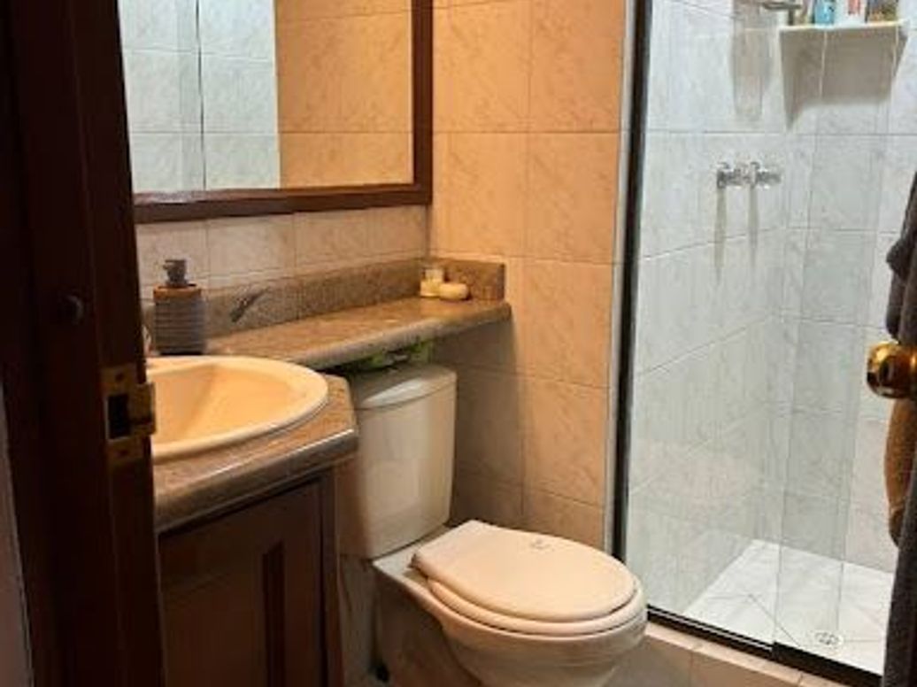Apartamento de 3 alcobas en venta en Cedritos, Bogotá, 100 m² · foto 15 de 16