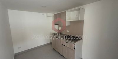 Arriendo apartaestudio en Laureles, 38 mt², 1 alcoba, 1 baño, 1 closet, sala comedor, cocina integral con gas a pipeta, patio y espacio para parqueadero en el exterior. Información sujeta a cambios. Las imágenes de muebles, enseres, decoración y demás elementos son una referencia.Arrienda Activos y Bienes, Inmobiliaria experta en administración, arrendamiento y venta de apartamentos, casas, locales, bodegas y oficinas en el Oriente Antioqueño, Medellín y toda el área Metropolitana.