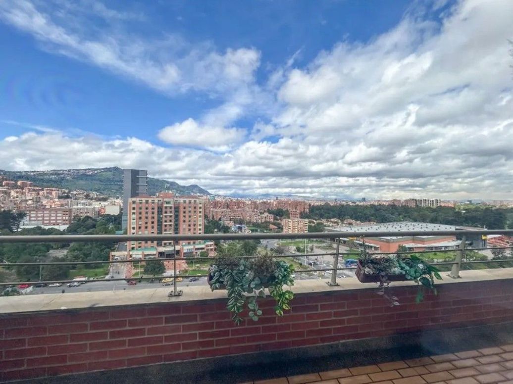 Apartamento de 3 alcobas en venta en Lisboa, Bogotá, 280 m² · foto 3 de 20