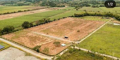 Excelente oportunidad de inversión, lote de 1.000.88 Mts2 para la venta, en condominio Campestre ubicado en la hermosa región cafetera, comunícate con nosotros para brindarte mayor información... Castellón Inmobiliaria 