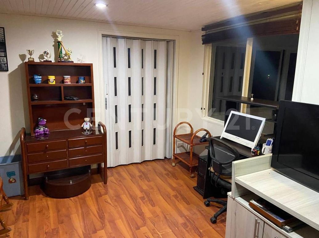 Casa de 4 alcobas en venta en Castilla, Bogotá, 224 m² · foto 16 de 19