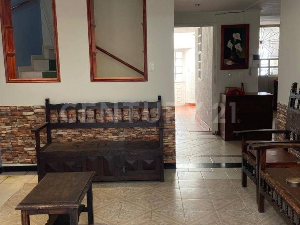Casa de 4 alcobas en venta en Castilla, Bogotá, 224 m² · foto 4 de 19
