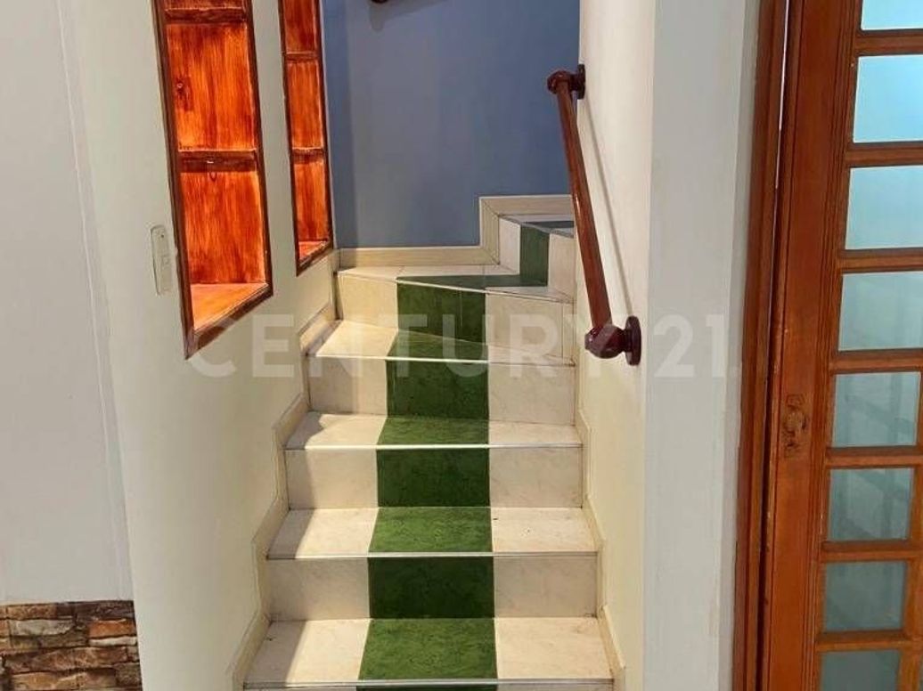 Casa de 4 alcobas en venta en Castilla, Bogotá, 224 m² · foto 9 de 19