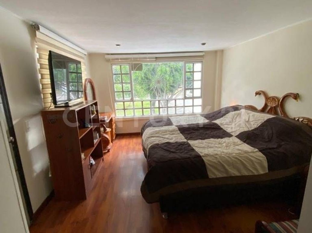 Casa de 4 alcobas en venta en Castilla, Bogotá, 224 m² · foto 10 de 19