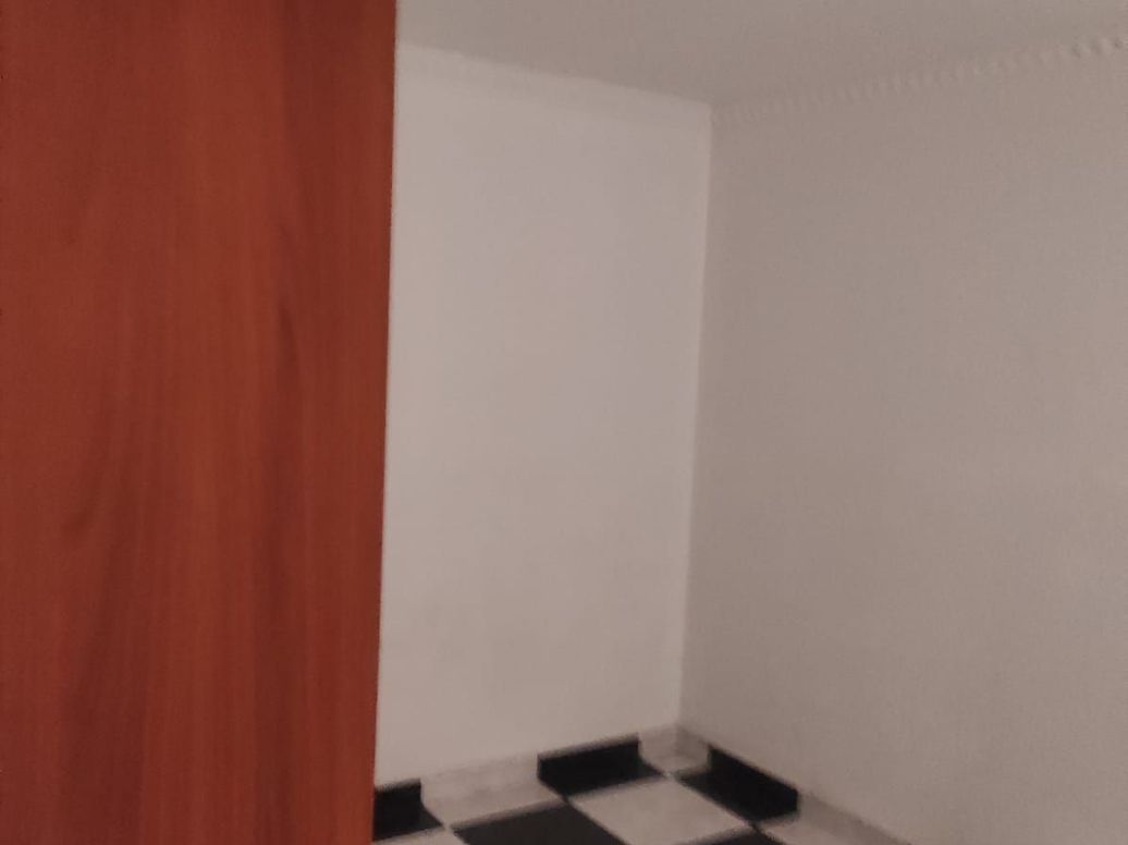 Casa de 6 alcobas en venta en Santa Catalina Et. Ii, Bogotá, 200 m² · foto 9 de 17