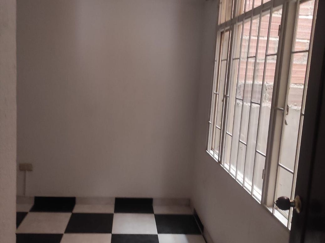 Casa de 6 alcobas en venta en Santa Catalina Et. Ii, Bogotá, 200 m² · foto 3 de 17